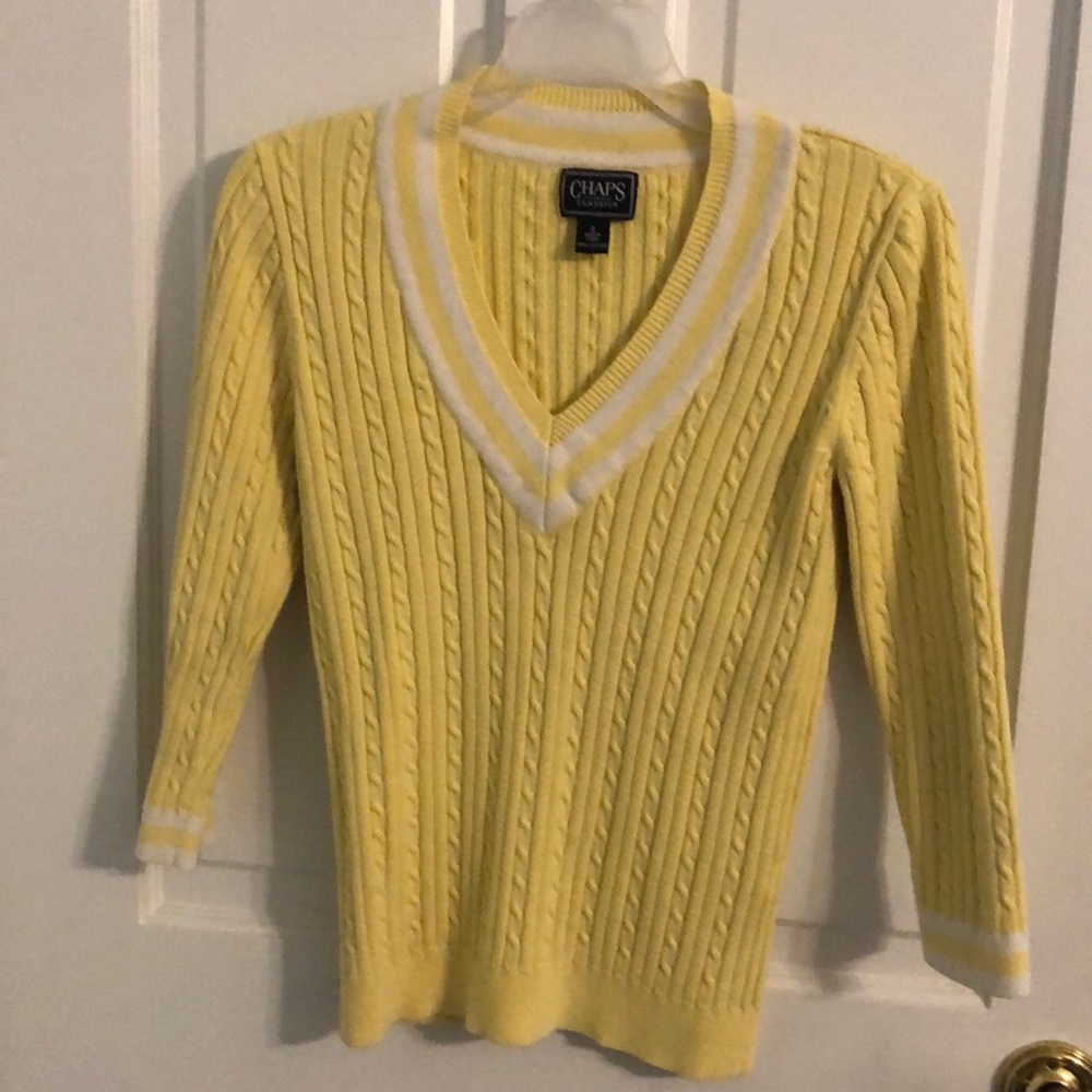 Quarter length sleeve, v neck sweater